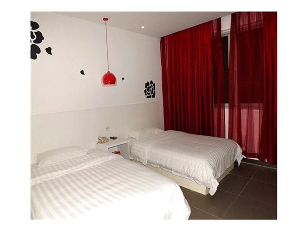 V8 Hotel Xilang Subway Branch Guangzhou Exteriör bild