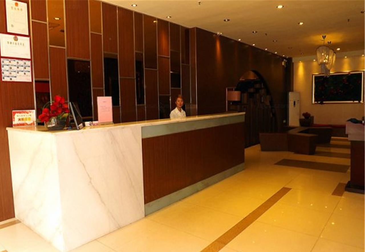 V8 Hotel Xilang Subway Branch Guangzhou Exteriör bild